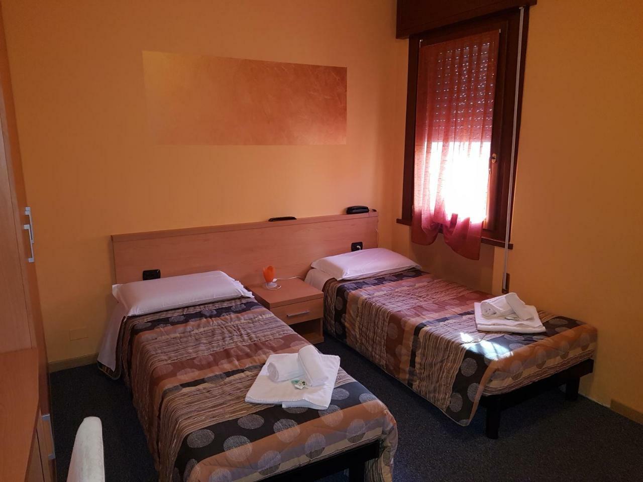 Albergo Ristorante Al Gallo Sanguinetto 外观 照片